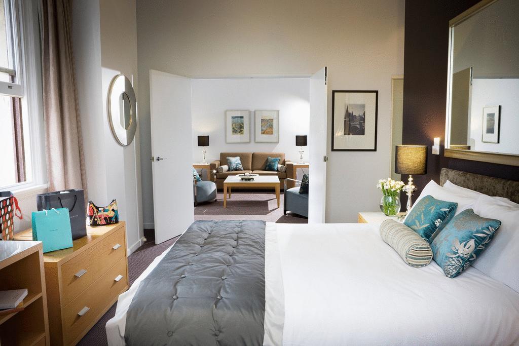 Hotel Treasury On Collins Melbourne City Zimmer foto
