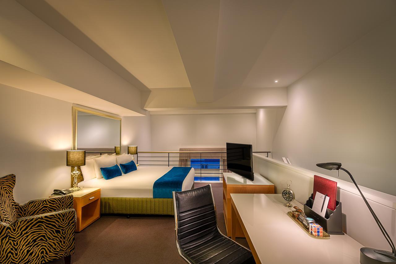 Hotel Treasury On Collins Melbourne City Exterior foto