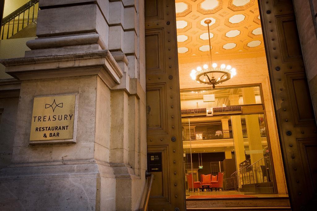Hotel Treasury On Collins Melbourne City Exterior foto